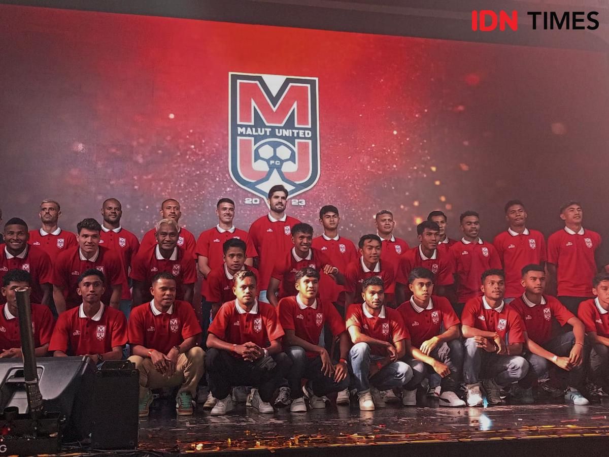 Hendri Susilo Mampukah Kalahkan Dominasi Pelatih Asing Super League? 