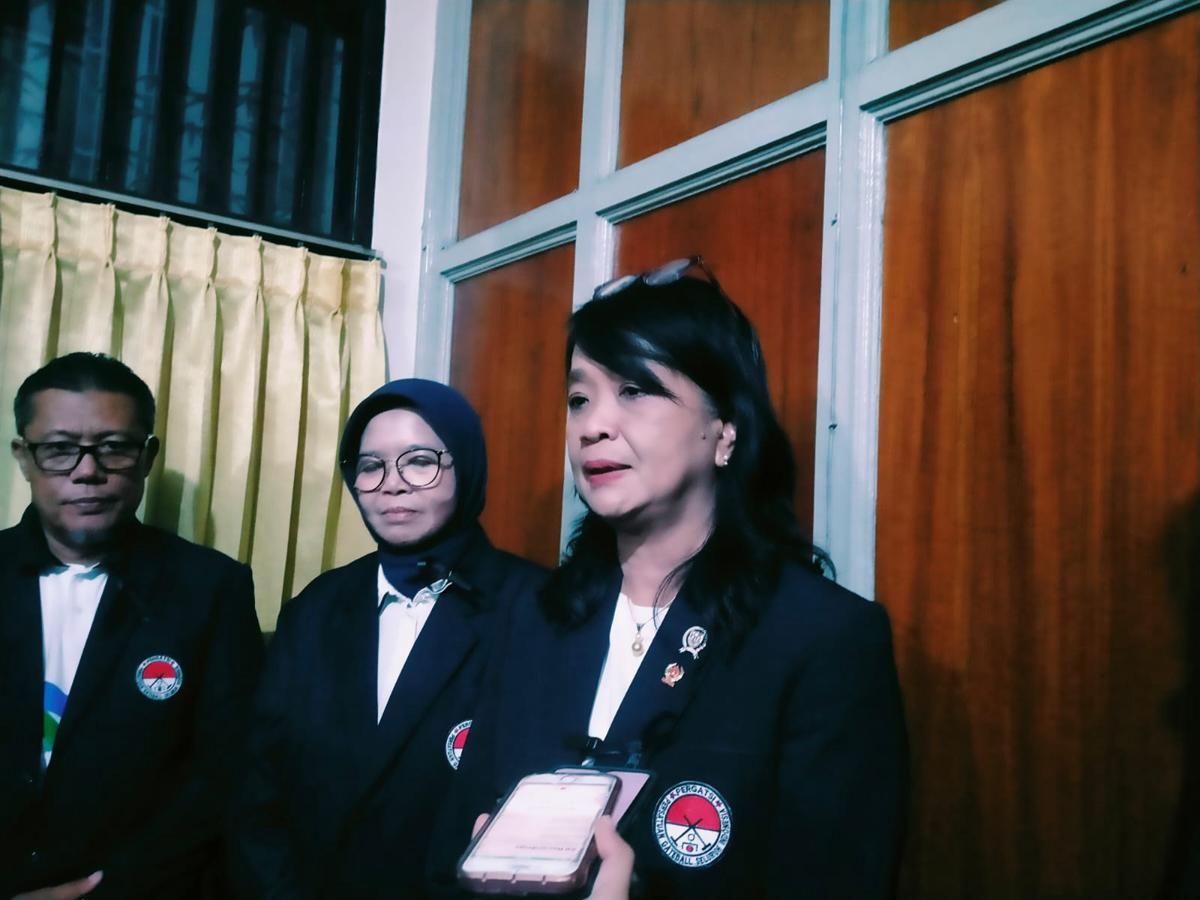 Berduka, Kontingen Gateball Kenakan Pita Hitam selama FORNAS VIII NTB