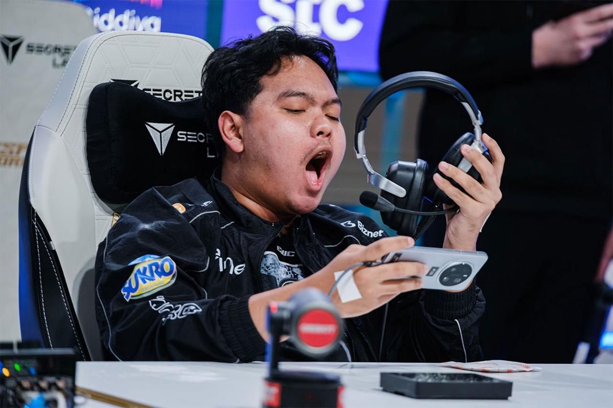 Hasil MSC 2025 RRQ vs Aurora: Tim Indonesia Pertama ke Playoff!