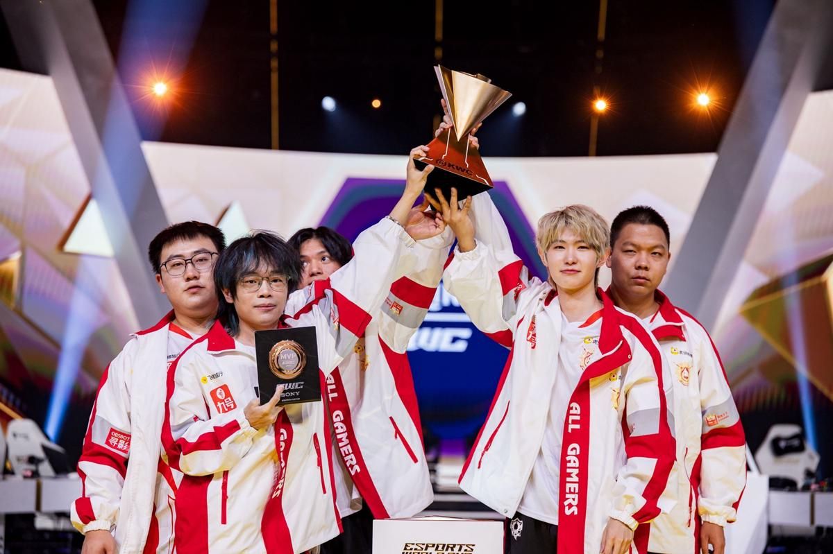 AG AL Sabet Juara Honor of Kings World Cup (KWC) 2025 EWC