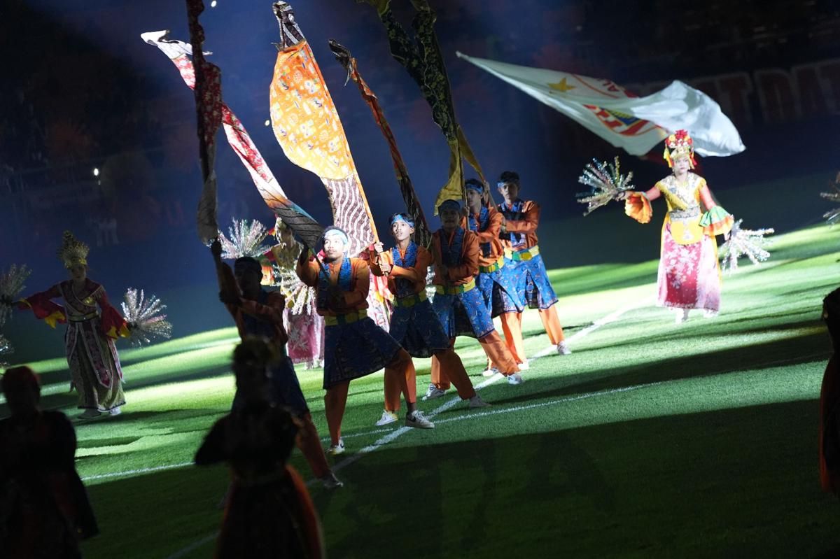 Sorot Lampu dan Tari Betawi Ramaikan Launching Tim dan Jersey Persija
