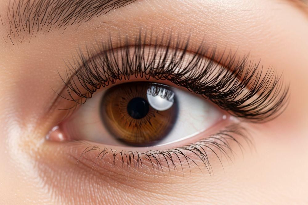 Cara Pakai Cluster Lashes untuk Mata Sensitif, Lentik Natural!