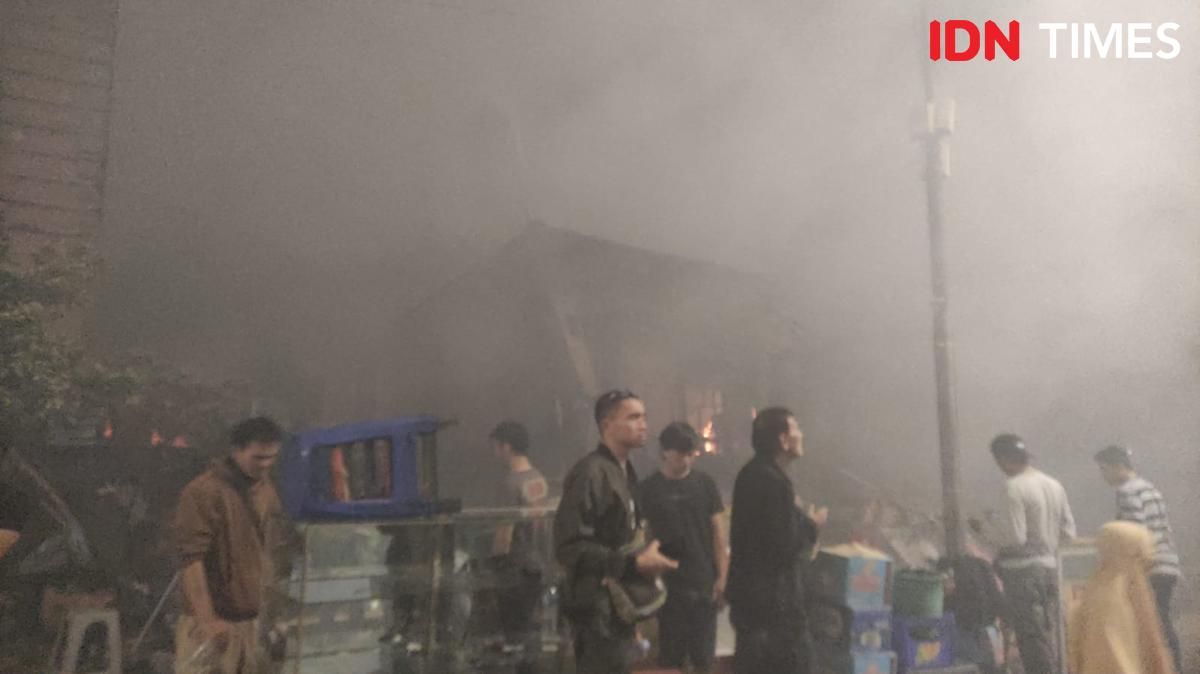 Cerita Pedagang Detik-Detik Kebakaran di Pasar Taman Puring