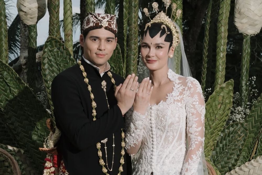 Apakah Resepsi Kedua Luna Maya dan Maxime Bouttier Live YouTube?