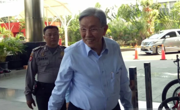 Profil Kwik Kian Gie yang Tutup Usia 90 Tahun