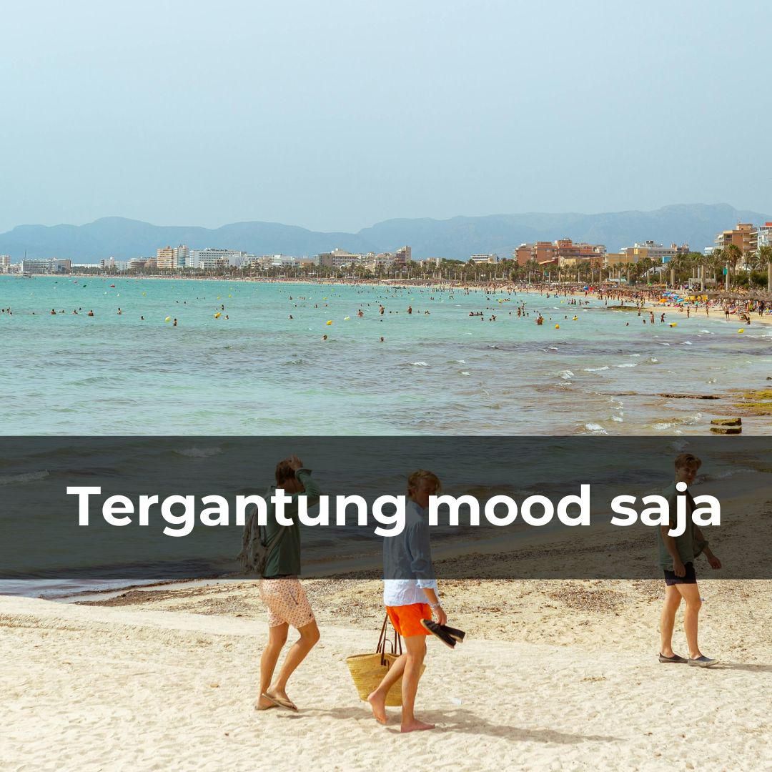 Potret liburan di pantai