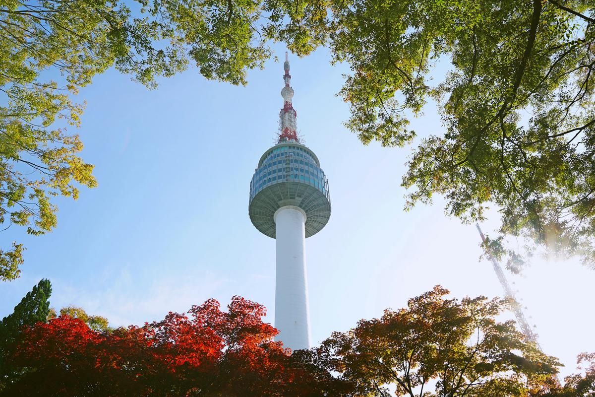 Potret N Seoul Tower di Seoul, Korea Selatan