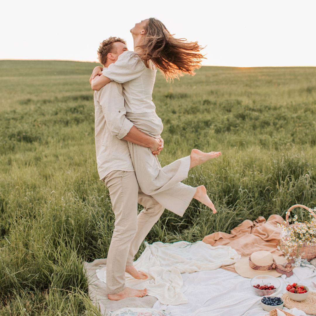 Potret orang yang romantis