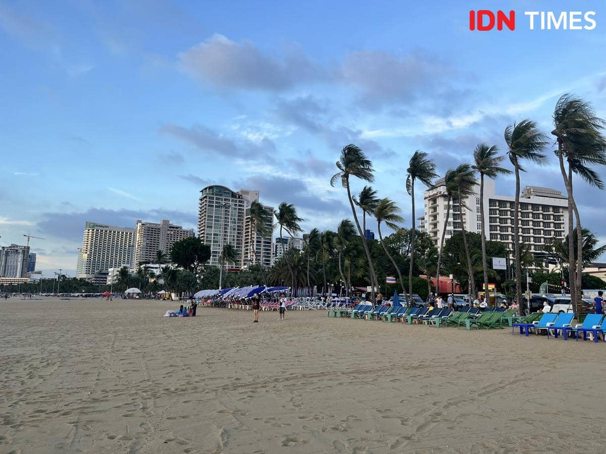 Potret Pattaya Beach, Thailand  