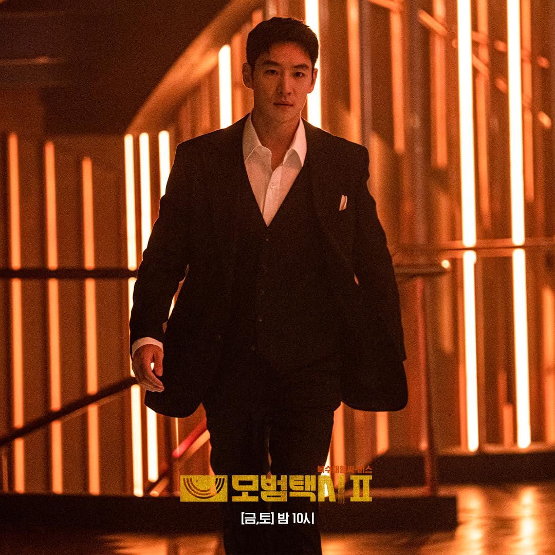 Lee Je Hoon sebagai Kim Do Gi di Taxi Driver (dok. Viu/Taxi Driver)