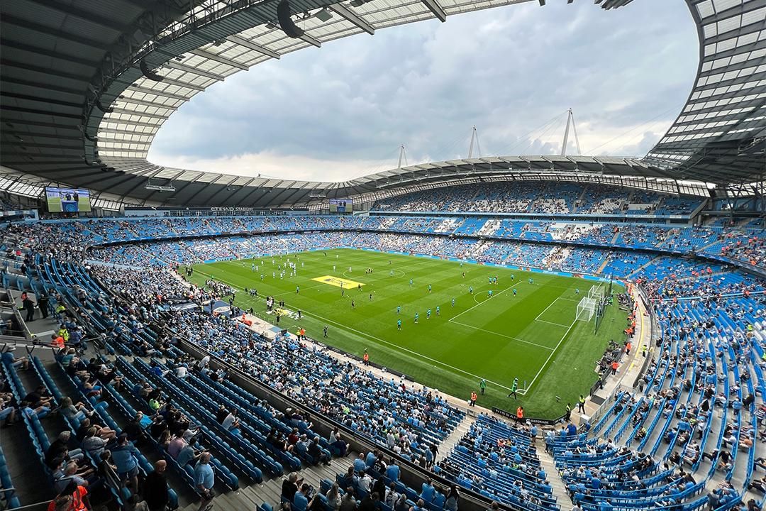 ilustrasi stadion Manchester City, Etihad Stadium