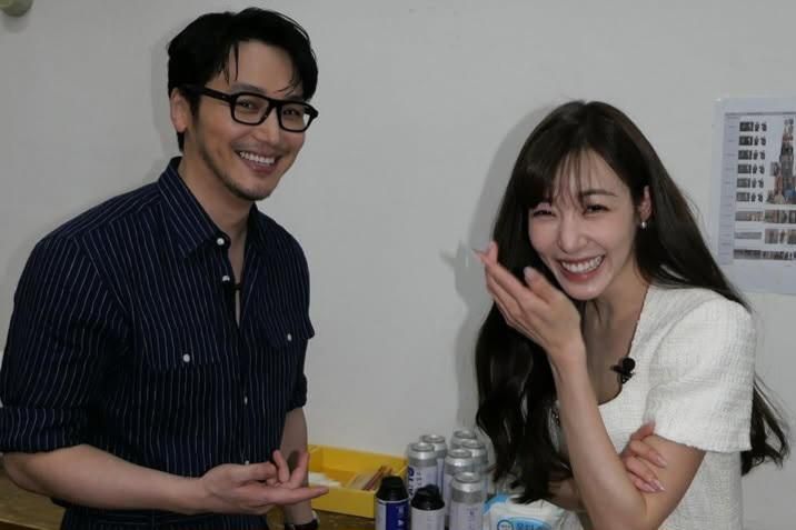 Byun Yo-han dan Tiffany Young saat mempromosikan serial Disney+ Uncle Samsik.