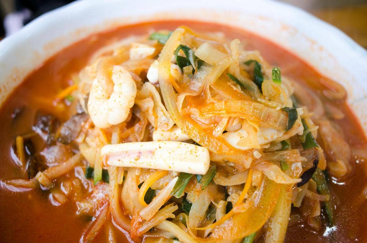 Jjampong