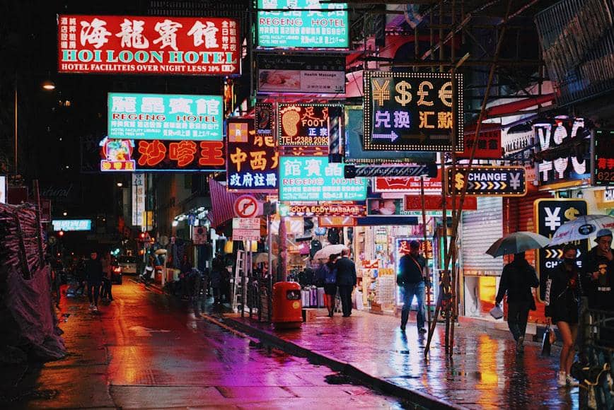 potret Hong Kong di malam hari