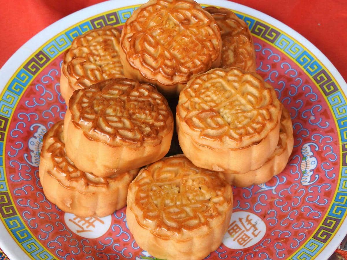 ilustrasi kue bulan atau mooncake