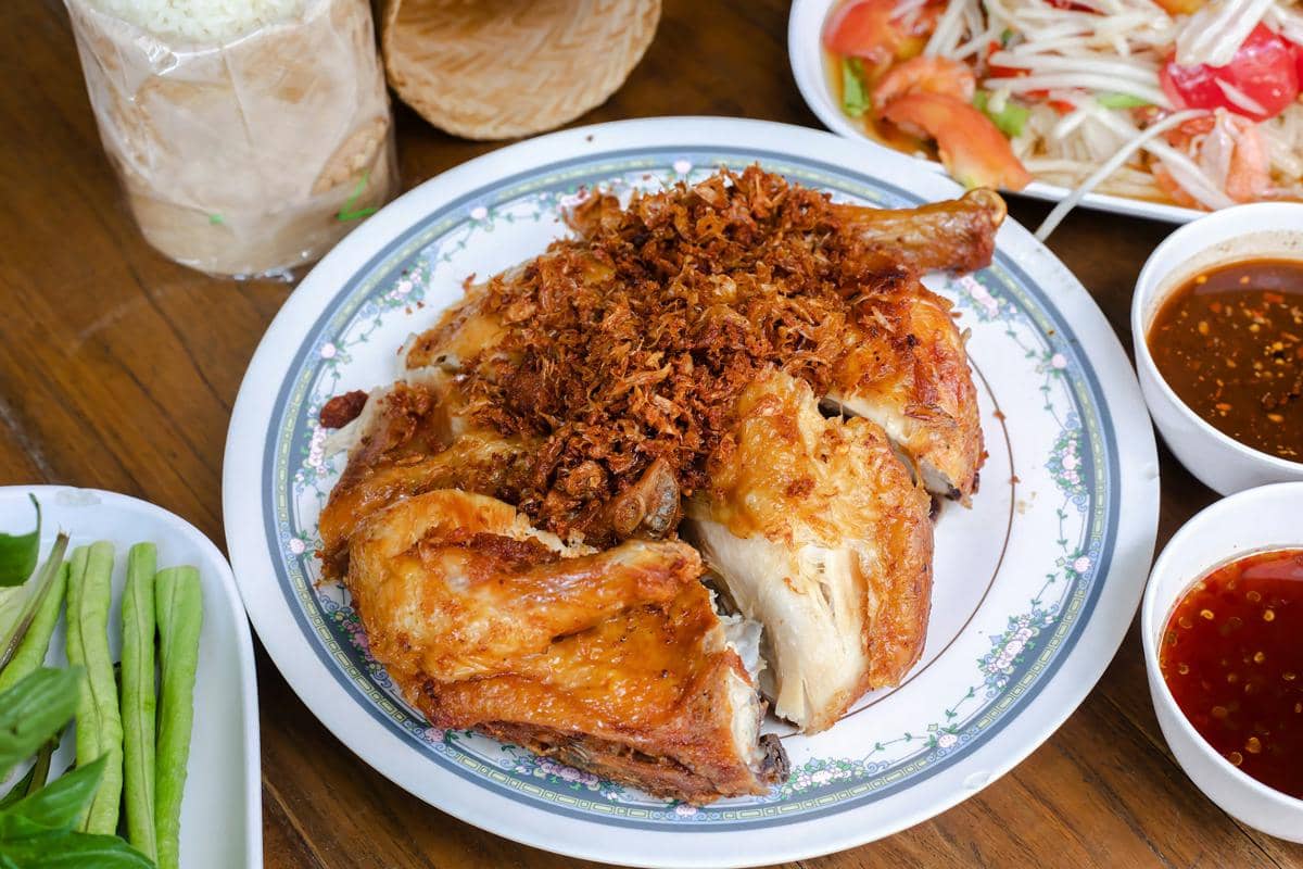Ayam goreng lengkuas