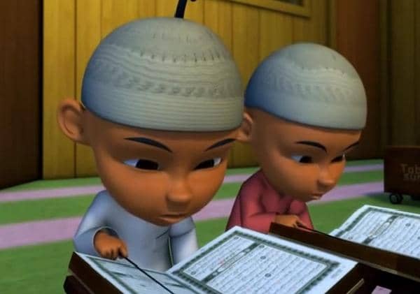 Upin ikut tadarusan bersama Kak Ros dan jamaah lain di Surau Kampung Durian Runtuh