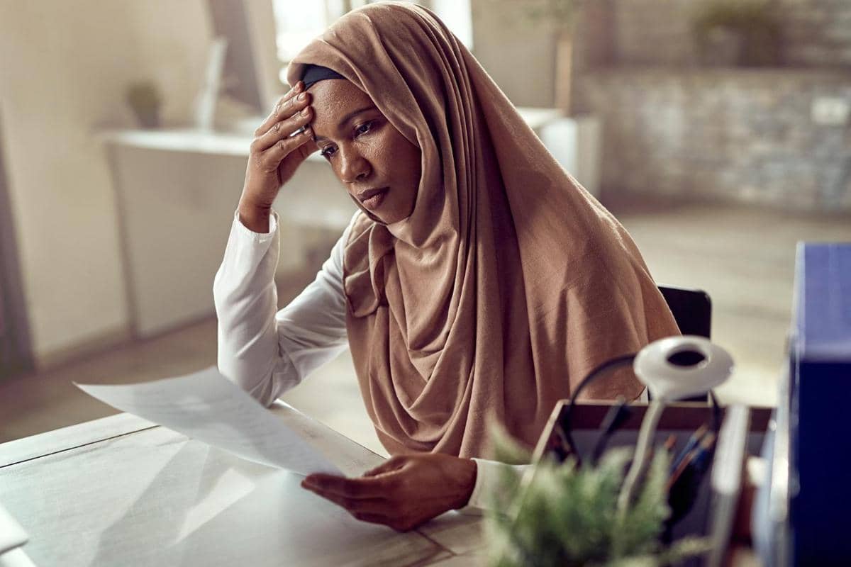 ilustrasi merasa lelah karena melakukan self-sabotage