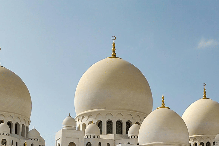 Potret Sheikh Zayed Grand Mosque di Abu Dhabi, Uni Emirat Arab
