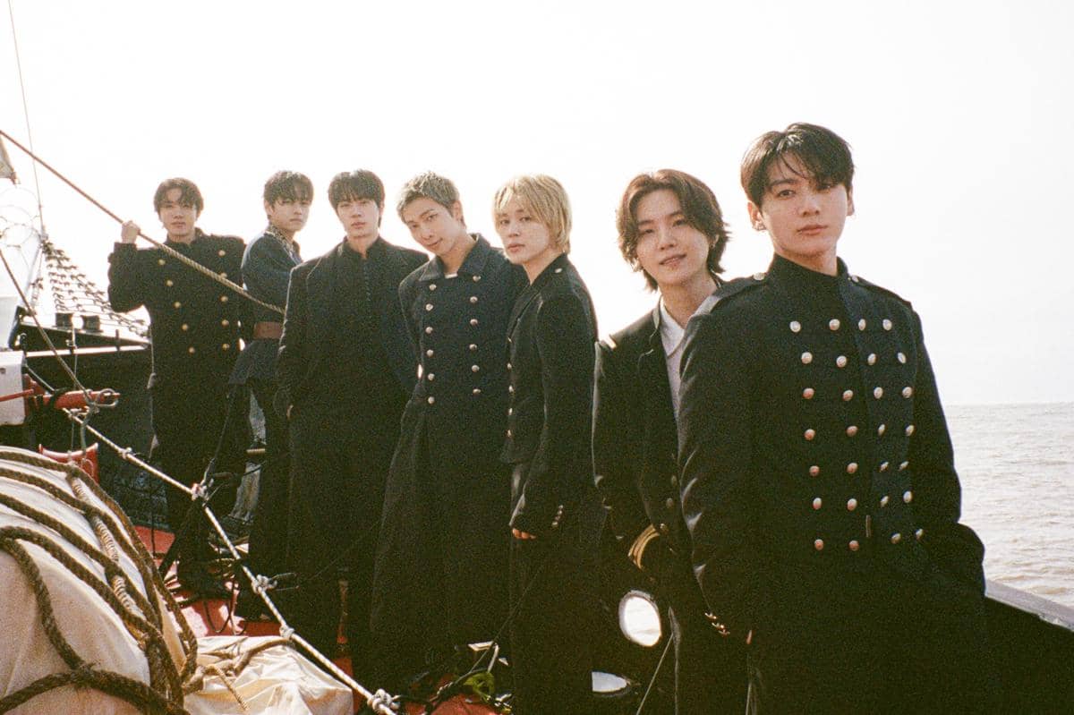 potret BTS untuk album ARIRANG (dok. Weverse/BTS)