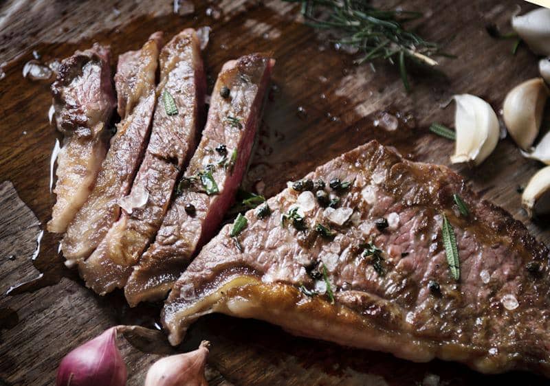 ilustrasi beef steak