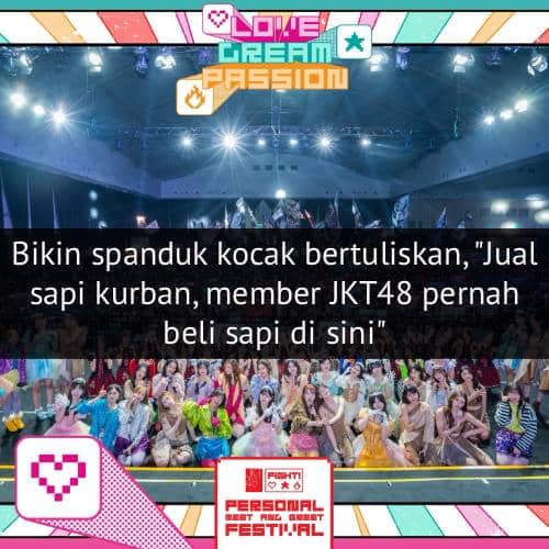 Para anggota JKT48 berpose di atas panggung dengan pencahayaan berwarna-warni dalam acara bertema Love Dream Passion.