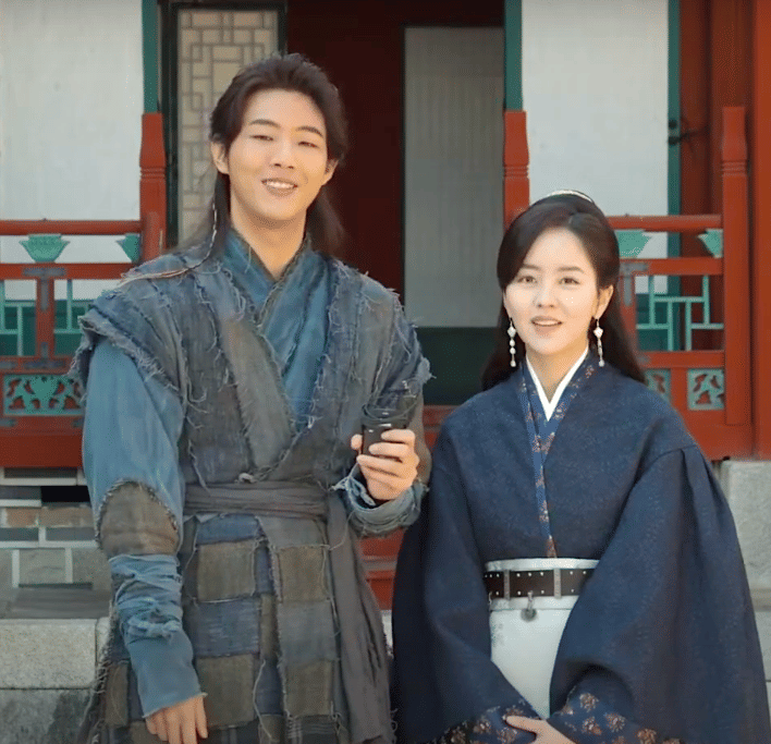 210215_River_Where_the_Moon_Rises_(달이_뜨는_강).png