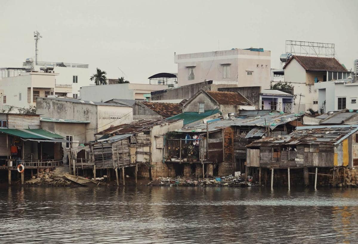 ilustrasi poverty, kemiskinan, kawasan kumuh