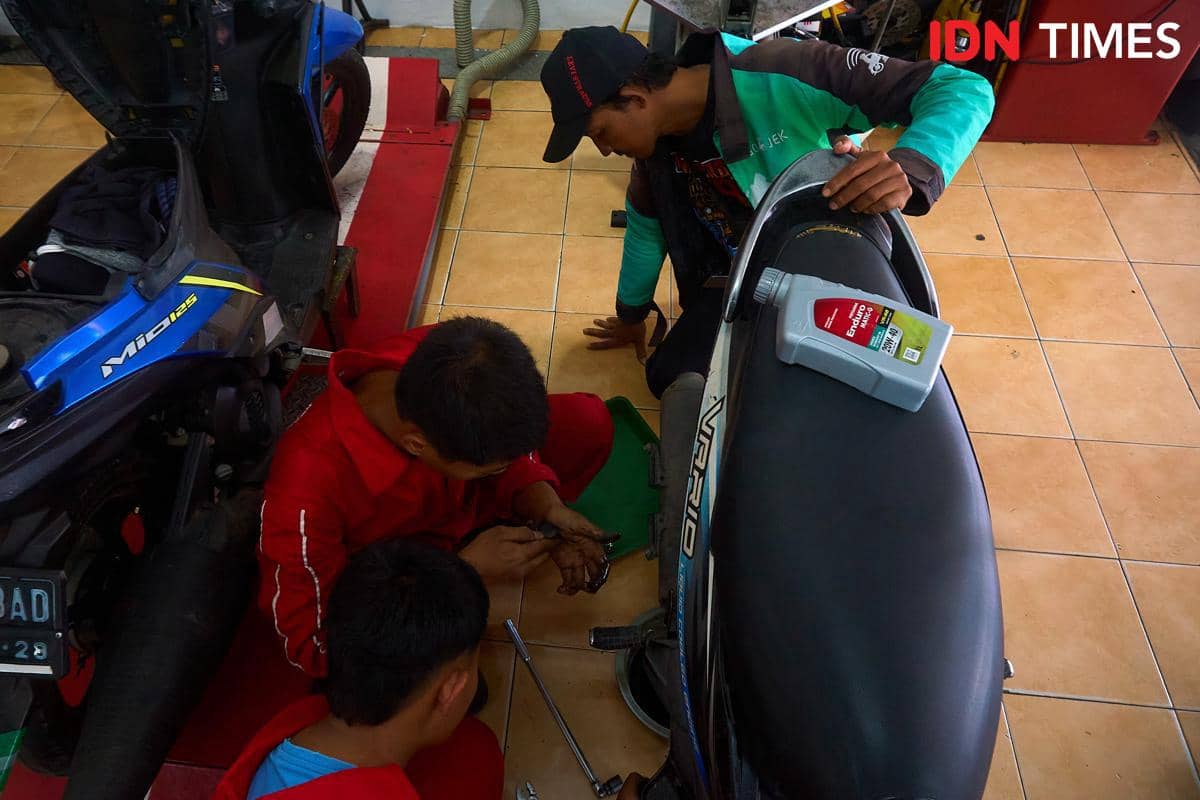 Merakit Masa Depan Bebas Karbon di Bengkel SMK Kendal | IDN Times Jateng