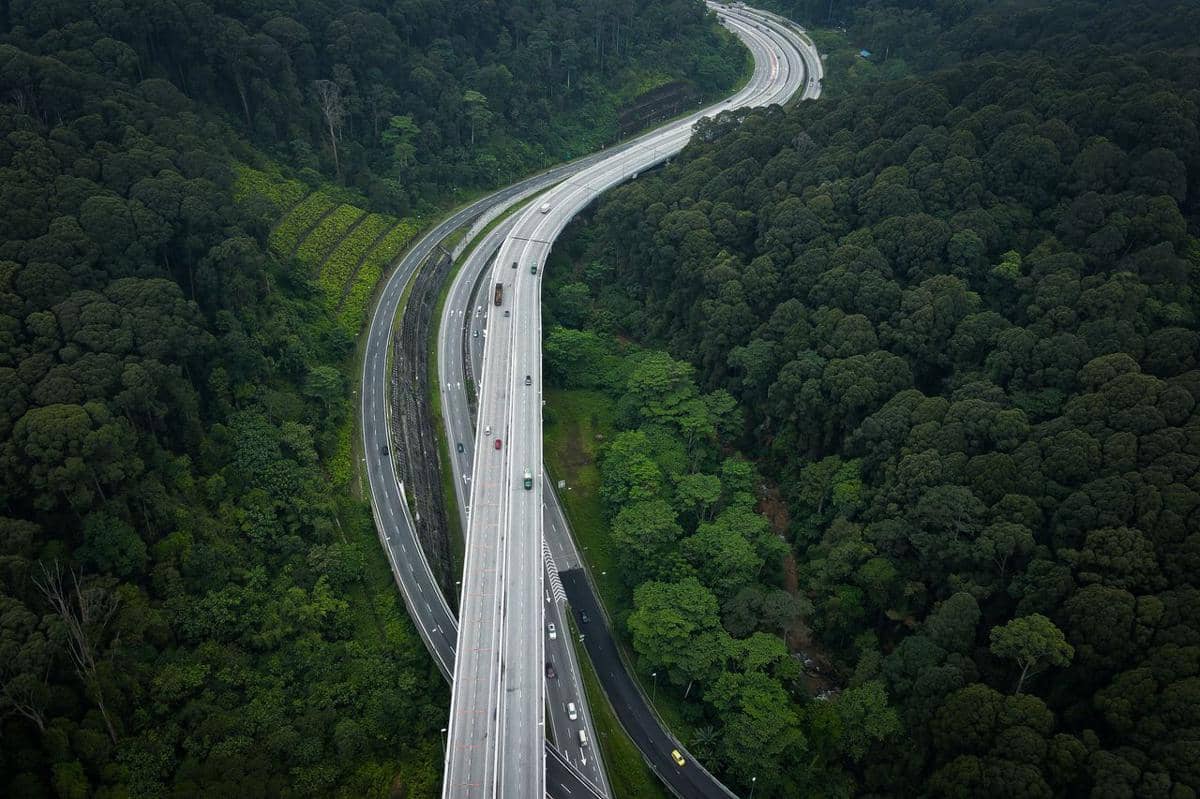 ilustrasi jalan tol