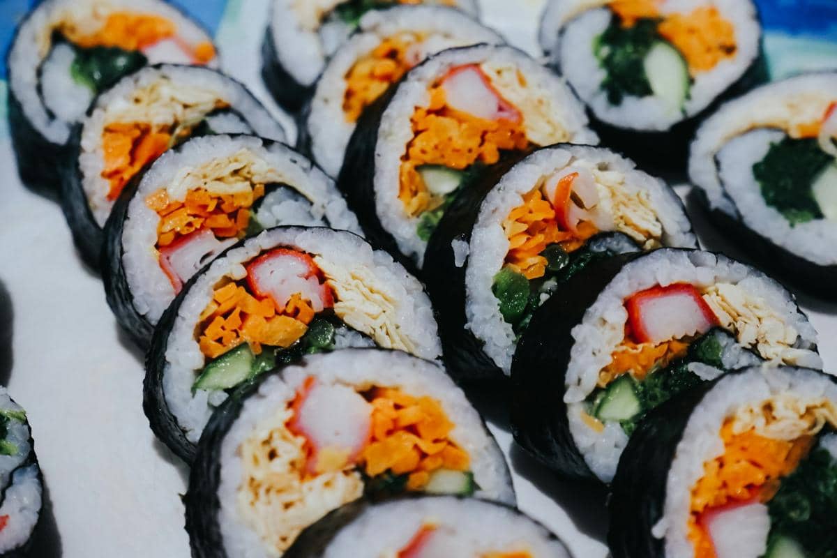 Ilustrasi makanan kimbap (unsplash.com/ Devi Puspita Amartha Yahya)